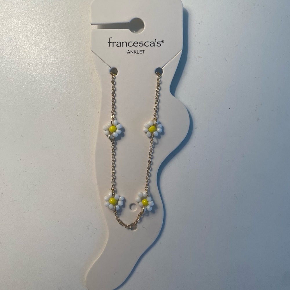 Francesca’s Flower Anklet